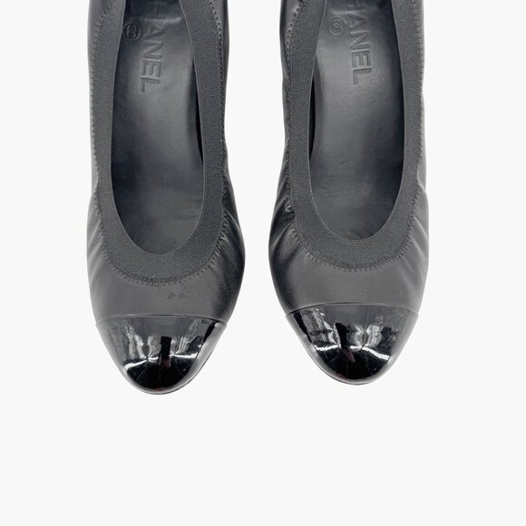 Chanel Elastic Cap Toe Pump Size 40 US 9-9.5 Black Leather CC Stretch Block Heel - Picture 3 of 15
